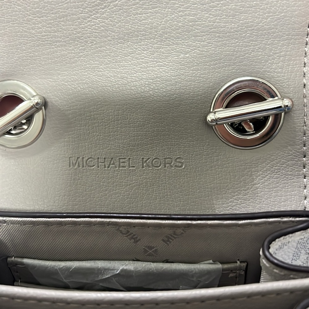 NWOT Michael Kors Women's Gray White Signature Chain Strap Crossbody Purse Bag - Picture 8 of 8